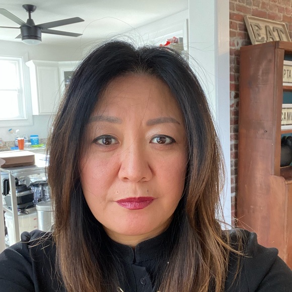 Meet your Posher, Janet - Picture 1 of 1